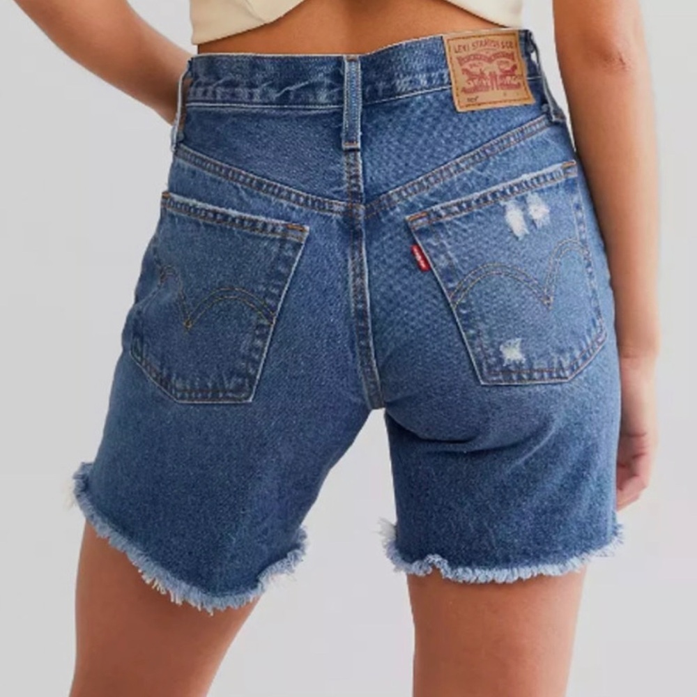 Levi’s Women’s 505 32” Vintage Dark Wash Jean Shorts Jorts